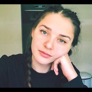 Meet your Posher, Karina